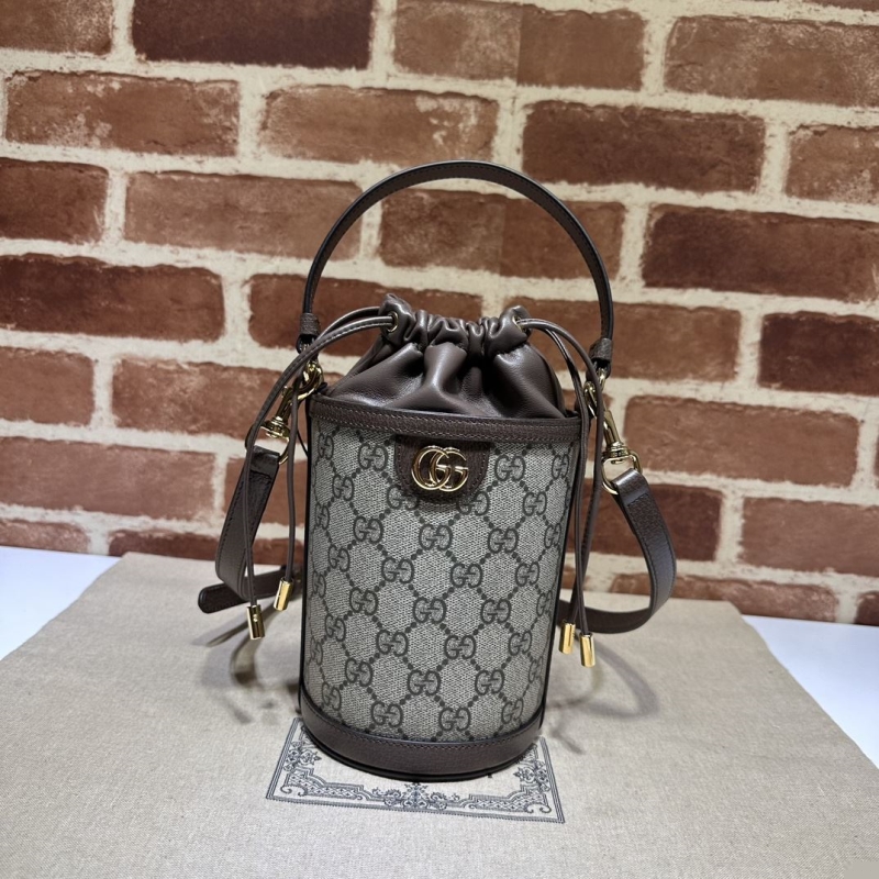 G*u*i bucket bags